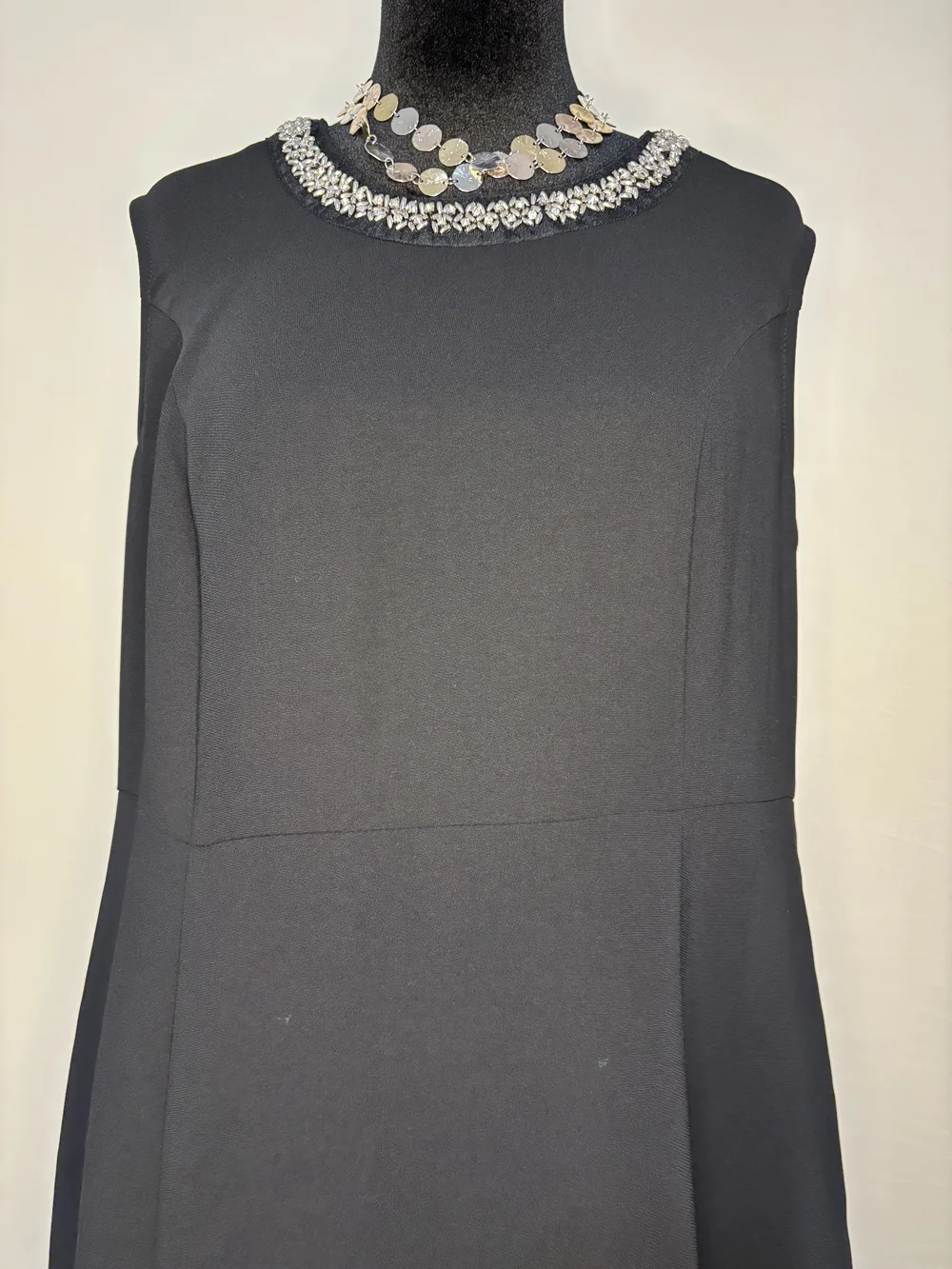 Jessica London Black Sleeveless Formal Gown Embellished Rhinestone Neck Sz 18W
